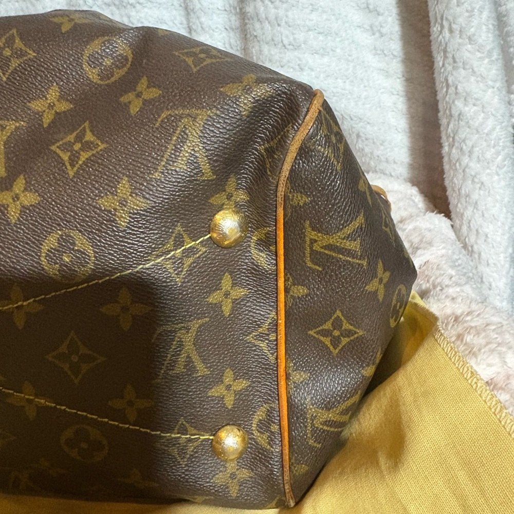 Louis Vuitton Tivoli GM Brown Monogram Tote - Picture 13 of 16
